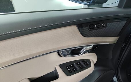 Volvo XC90 II рестайлинг, 2025 год, 16 фотография