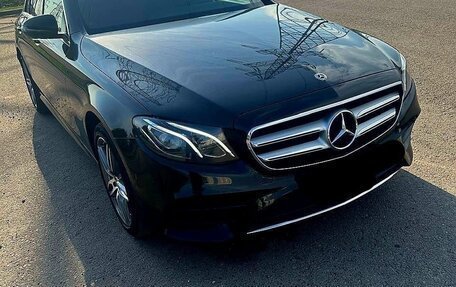 Mercedes-Benz E-Класс, 2018 год, 4 300 000 рублей, 1 фотография