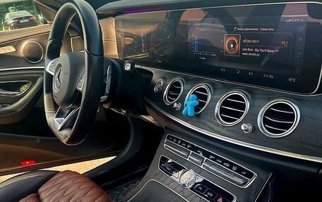 Mercedes-Benz E-Класс, 2018 год, 4 300 000 рублей, 8 фотография