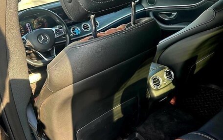 Mercedes-Benz E-Класс, 2018 год, 4 300 000 рублей, 9 фотография