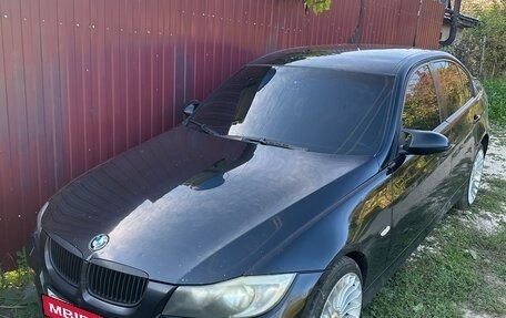 BMW 3 серия, 2005 год, 679 999 рублей, 2 фотография
