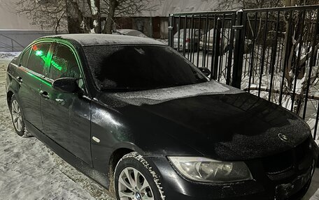 BMW 3 серия, 2005 год, 679 999 рублей, 8 фотография