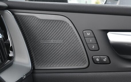 Volvo XC60 II, 2025 год, 10 690 000 рублей, 15 фотография