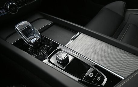 Volvo XC60 II, 2025 год, 10 690 000 рублей, 24 фотография