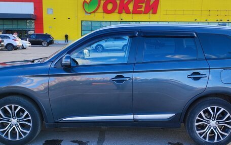 Mitsubishi Outlander III рестайлинг 3, 2018 год, 2 199 000 рублей, 7 фотография