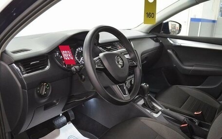 Skoda Octavia, 2017 год, 1 530 000 рублей, 6 фотография