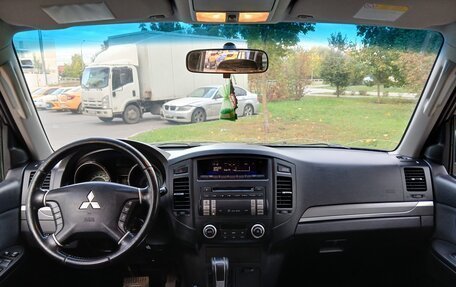 Mitsubishi Pajero IV, 2011 год, 1 370 000 рублей, 17 фотография