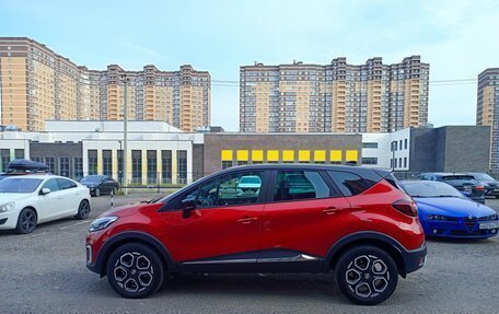 Renault Kaptur I рестайлинг, 2021 год, 2 500 000 рублей, 2 фотография