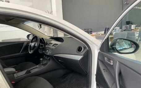 Mazda 3, 2012 год, 750 000 рублей, 11 фотография