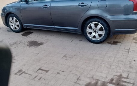 Toyota Avensis III рестайлинг, 2007 год, 670 000 рублей, 11 фотография