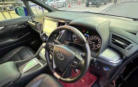Toyota Alphard III, 2022 год, 3 605 000 рублей, 18 фотография