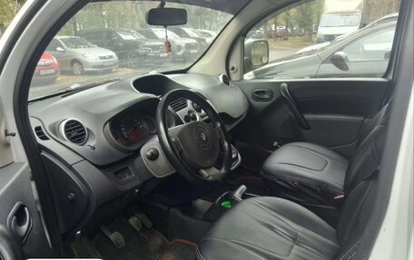 Renault Kangoo II рестайлинг, 2012 год, 550 000 рублей, 3 фотография
