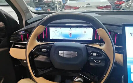 Geely Atlas, 2023 год, 2 270 000 рублей, 6 фотография