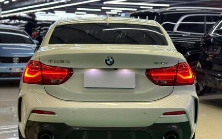 BMW 1 серия, 2022 год, 1 870 000 рублей, 3 фотография