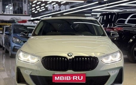 BMW 1 серия, 2022 год, 1 870 000 рублей, 2 фотография