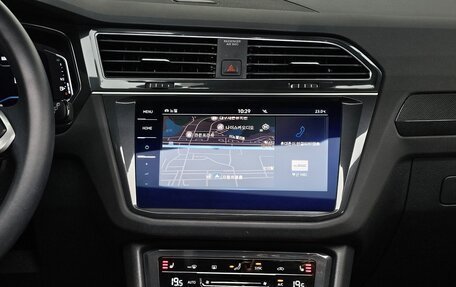 Volkswagen T-Roc I, 2022 год, 2 155 000 рублей, 15 фотография