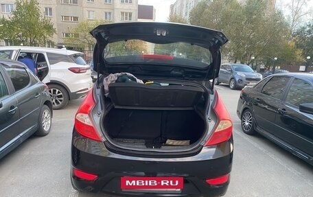 Hyundai Solaris II рестайлинг, 2011 год, 730 000 рублей, 15 фотография