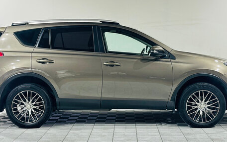 Toyota RAV4, 2018 год, 2 850 000 рублей, 4 фотография