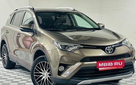 Toyota RAV4, 2018 год, 2 850 000 рублей, 3 фотография