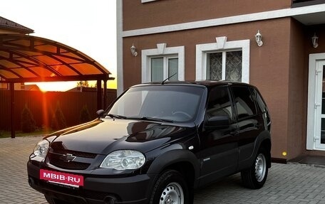 Chevrolet Niva I рестайлинг, 2010 год, 425 000 рублей, 4 фотография