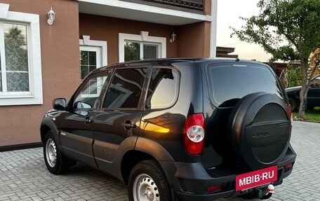 Chevrolet Niva I рестайлинг, 2010 год, 425 000 рублей, 5 фотография