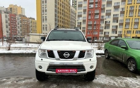 Nissan Navara (Frontier), 2007 год, 950 000 рублей, 1 фотография