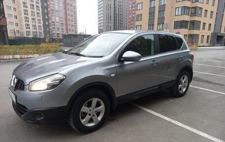 Nissan Qashqai, 2010 год, 996 000 рублей, 2 фотография