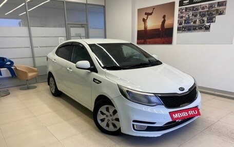 KIA Rio III рестайлинг, 2015 год, 870 000 рублей, 3 фотография