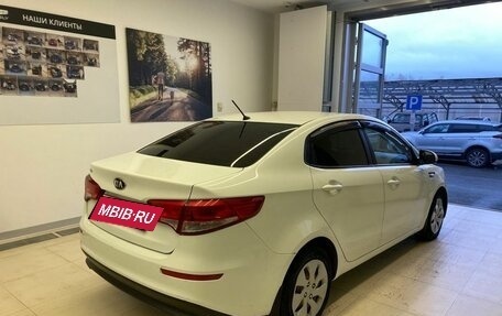 KIA Rio III рестайлинг, 2015 год, 870 000 рублей, 4 фотография