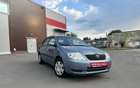 Toyota Corolla, 2004 год, 490 000 рублей, 8 фотография