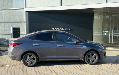 Hyundai Solaris II рестайлинг, 2021 год, 1 549 000 рублей, 7 фотография