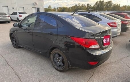 Hyundai Solaris II рестайлинг, 2013 год, 595 000 рублей, 2 фотография