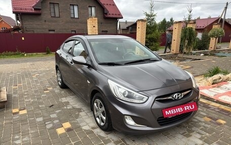 Hyundai Solaris II рестайлинг, 2013 год, 745 000 рублей, 4 фотография