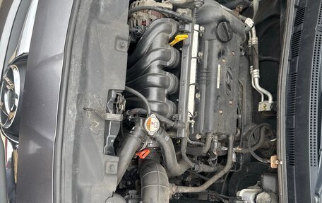 Hyundai Solaris II рестайлинг, 2013 год, 745 000 рублей, 20 фотография
