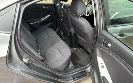 Hyundai Solaris II рестайлинг, 2013 год, 745 000 рублей, 15 фотография
