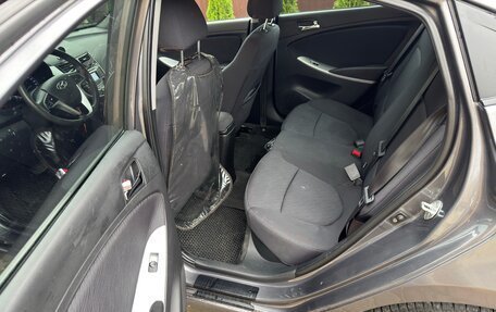 Hyundai Solaris II рестайлинг, 2013 год, 745 000 рублей, 14 фотография