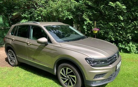 Volkswagen Tiguan II, 2018 год, 3 140 000 рублей, 3 фотография