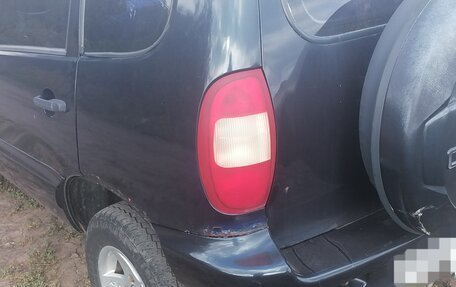 Chevrolet Niva I рестайлинг, 2005 год, 300 000 рублей, 3 фотография