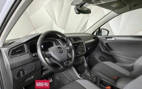 Volkswagen Tiguan II, 2018 год, 2 470 000 рублей, 14 фотография