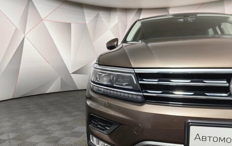 Volkswagen Tiguan II, 2017 год, 2 643 000 рублей, 17 фотография