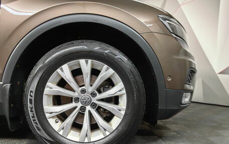 Volkswagen Tiguan II, 2017 год, 2 643 000 рублей, 16 фотография