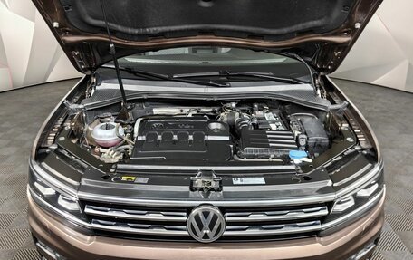 Volkswagen Tiguan II, 2017 год, 2 643 000 рублей, 18 фотография