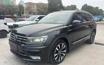 Volkswagen Tiguan II, 2021 год, 2 000 000 рублей, 1 фотография