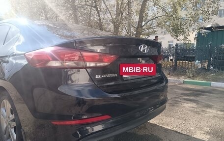 Hyundai Elantra VI рестайлинг, 2016 год, 1 200 000 рублей, 11 фотография