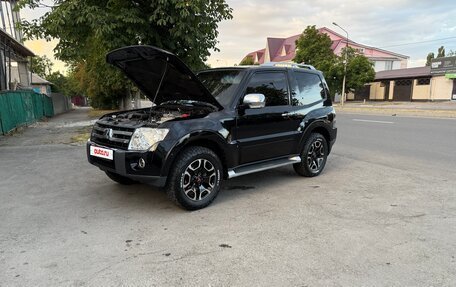 Mitsubishi Pajero IV, 2006 год, 2 050 000 рублей, 5 фотография