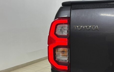 Toyota Hilux VIII, 2021 год, 4 989 000 рублей, 10 фотография