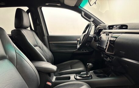 Toyota Hilux VIII, 2021 год, 4 989 000 рублей, 12 фотография