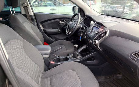 Hyundai ix35 I рестайлинг, 2010 год, 950 000 рублей, 9 фотография