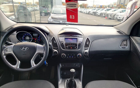 Hyundai ix35 I рестайлинг, 2010 год, 950 000 рублей, 7 фотография