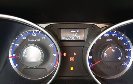 Hyundai ix35 I рестайлинг, 2010 год, 950 000 рублей, 14 фотография